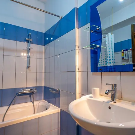 Viewpoint Apartment *